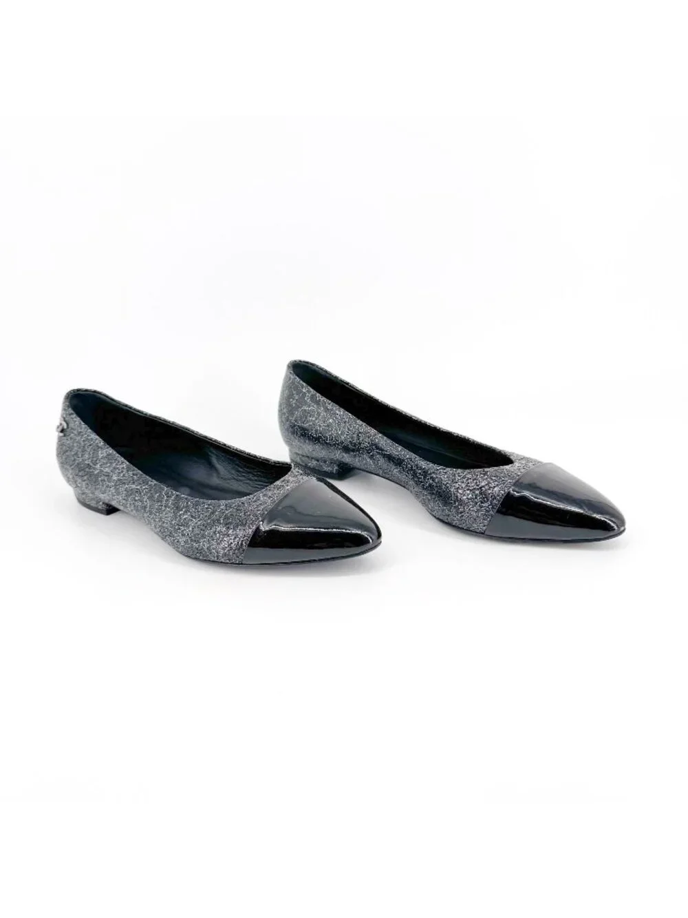 Chanel CC Cap Toe Ballet Flats Black Silver Leather Size 37.5 US 6.5–7 Women